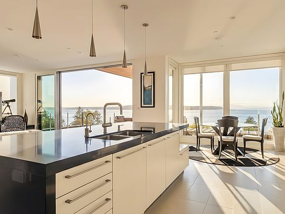 3rd image of 14501 Marine Dr