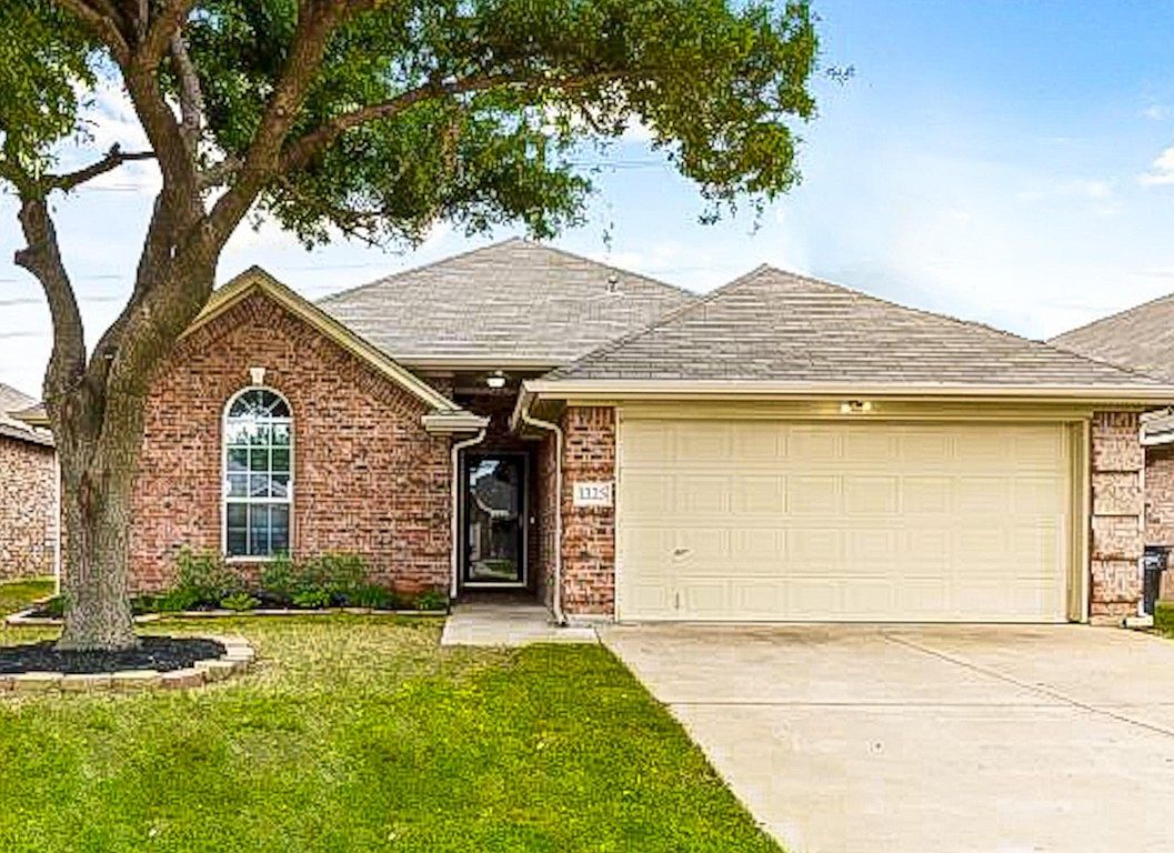 1325 Sierra Blanca Dr, Burleson, TX 76028 Zillow