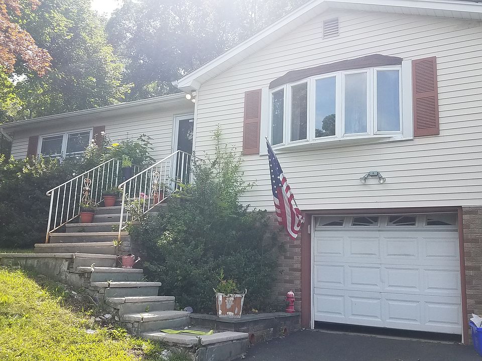 1st image of 64 S Lilburn Dr