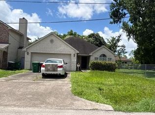 3926 McKinley St, Houston, TX 77051