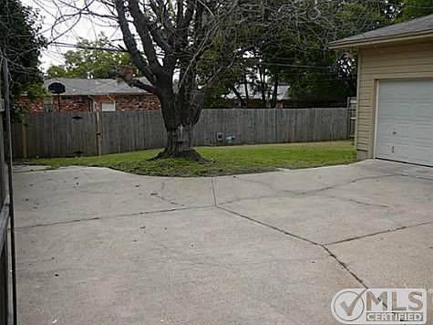 3rd image of 8410 Waterwood Ln