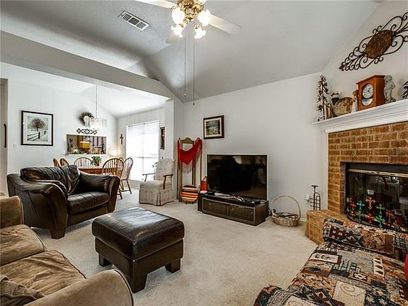 3rd image of 6208 Brookknoll Dr
