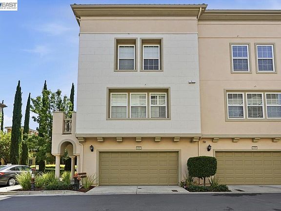 3rd image of 4685 Rimini Ct