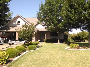 157 Teeling Trl, Whitney, TX 76692