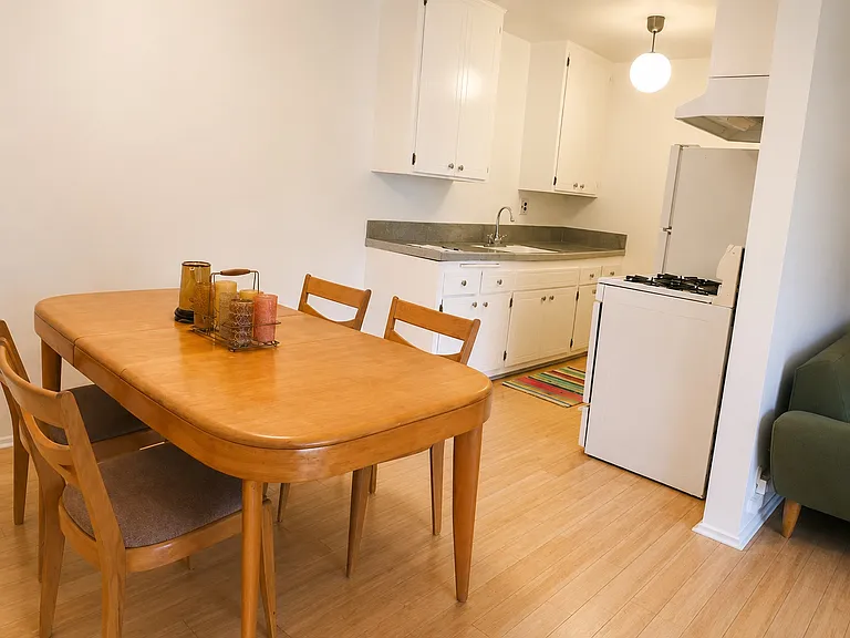 806 Coronado Ter #6 — Photo 10