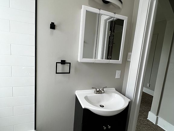 Completely renovated bathroom!