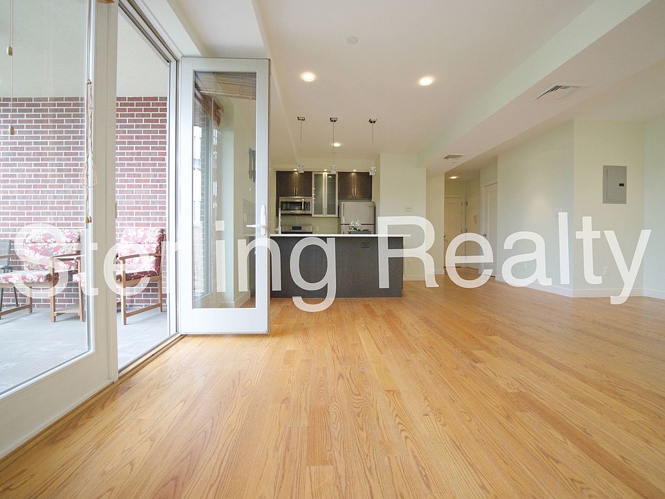 1st image of 27-04 Hoyt Ave S #Penthouse 2
