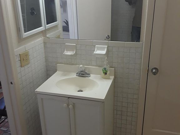 5th image of 1712 NW 9th Ave