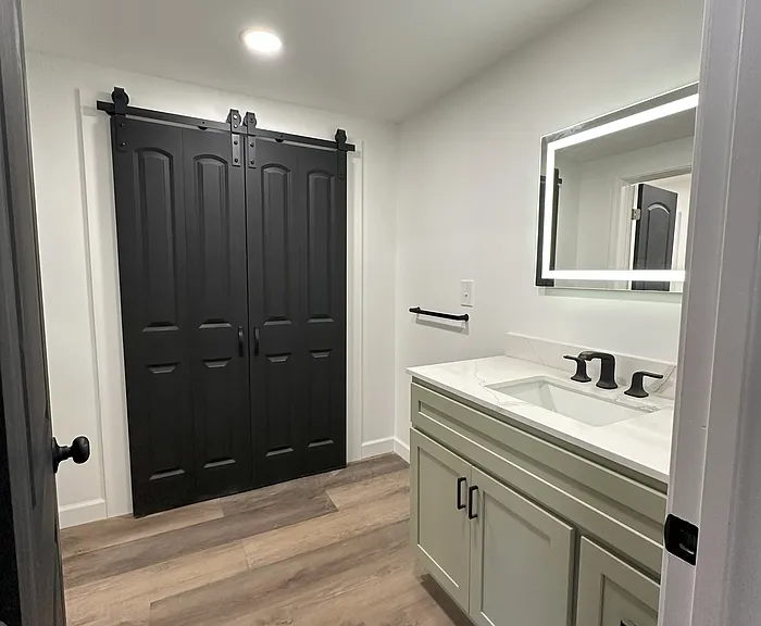 2634 Barton St — Photo 9