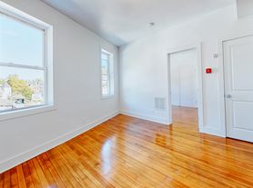 1384 State St, New Haven, CT