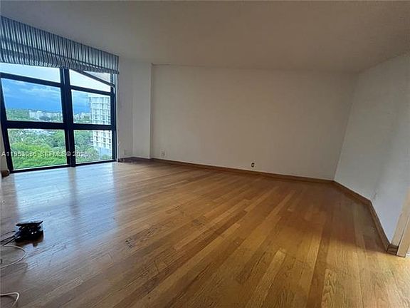 4th image of 1111 Crandon Blvd APT A706