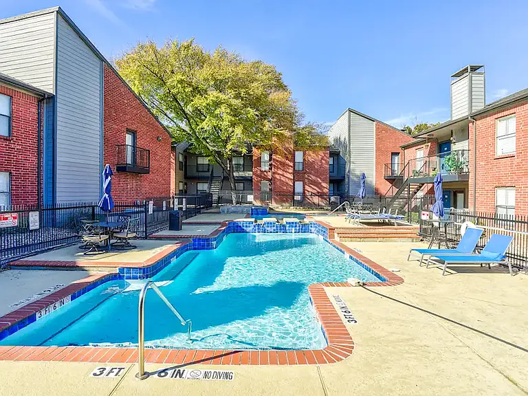 Spring Lake Village Apartments — Photo 2