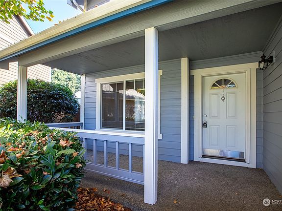 2nd image of 6438 Jeffrey Court SE