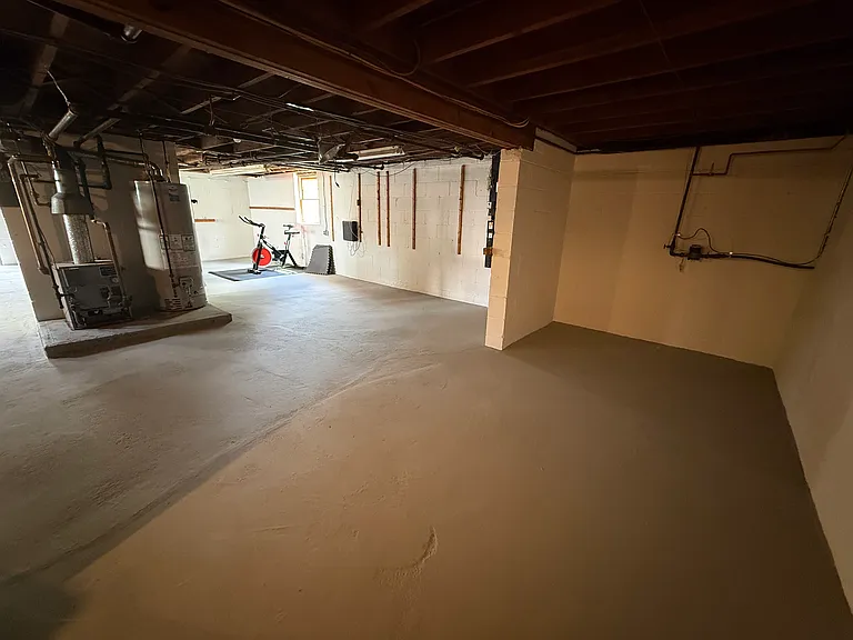 221 N Midland Ave #2 — Photo 15