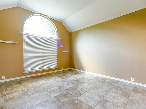 4th image of 4129 New Forest Dr