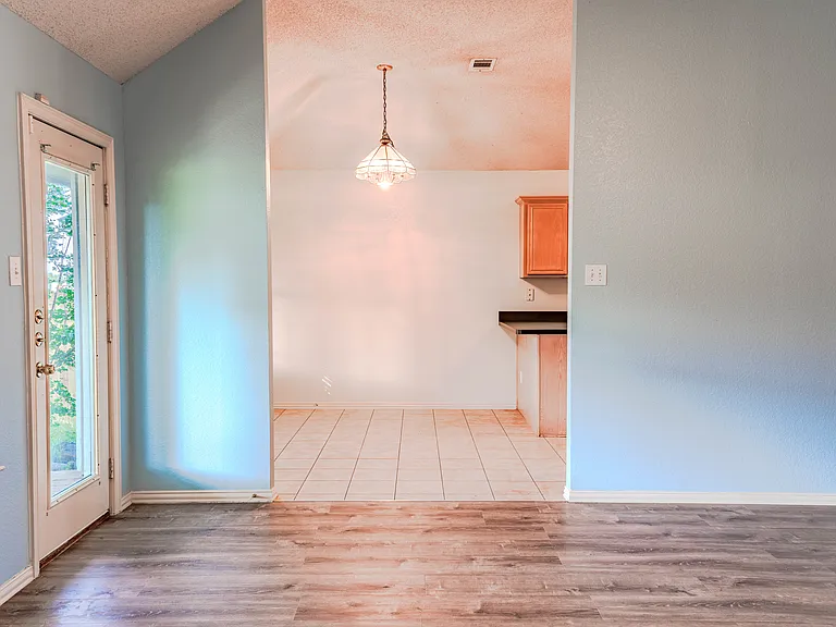 1019 Telluride Dr — Photo 5