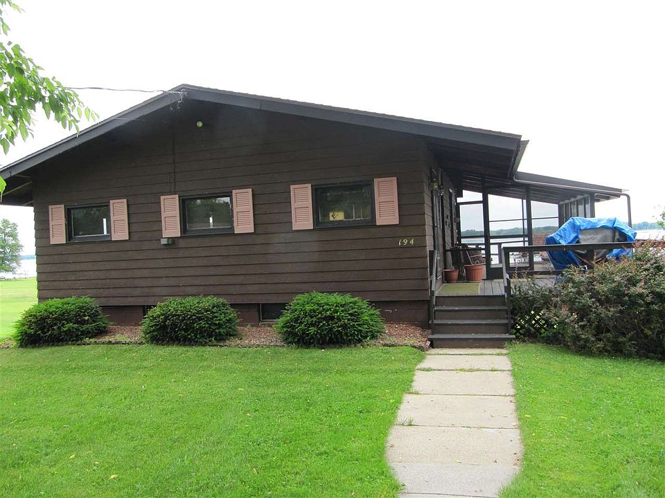 1st image of 194 River Dr