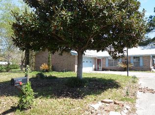 983 Shirley Dr, Picayune, MS 39466