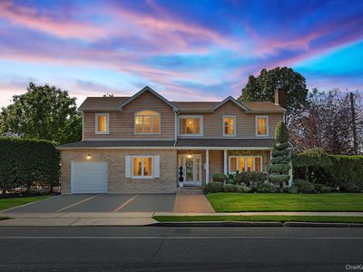 82 Lakeview Avenue, Rockville Centre, NY, 11570