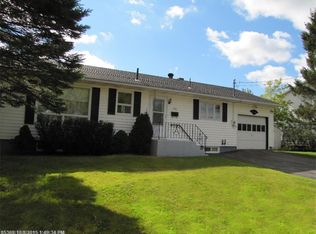135 Pine St, Madawaska, ME 04756