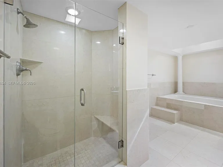 20191 E Country Club Dr #TS8 — Photo 13