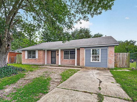 3rd image of 3918 Tavenor Ln