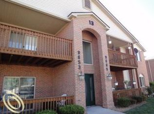 9655 Wildflower Ct #18, Van Buren Township, MI 48111
