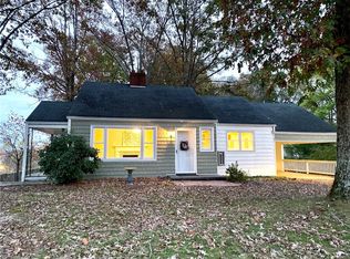 1511 Forrest Dr, Woodlawn, NC 24381