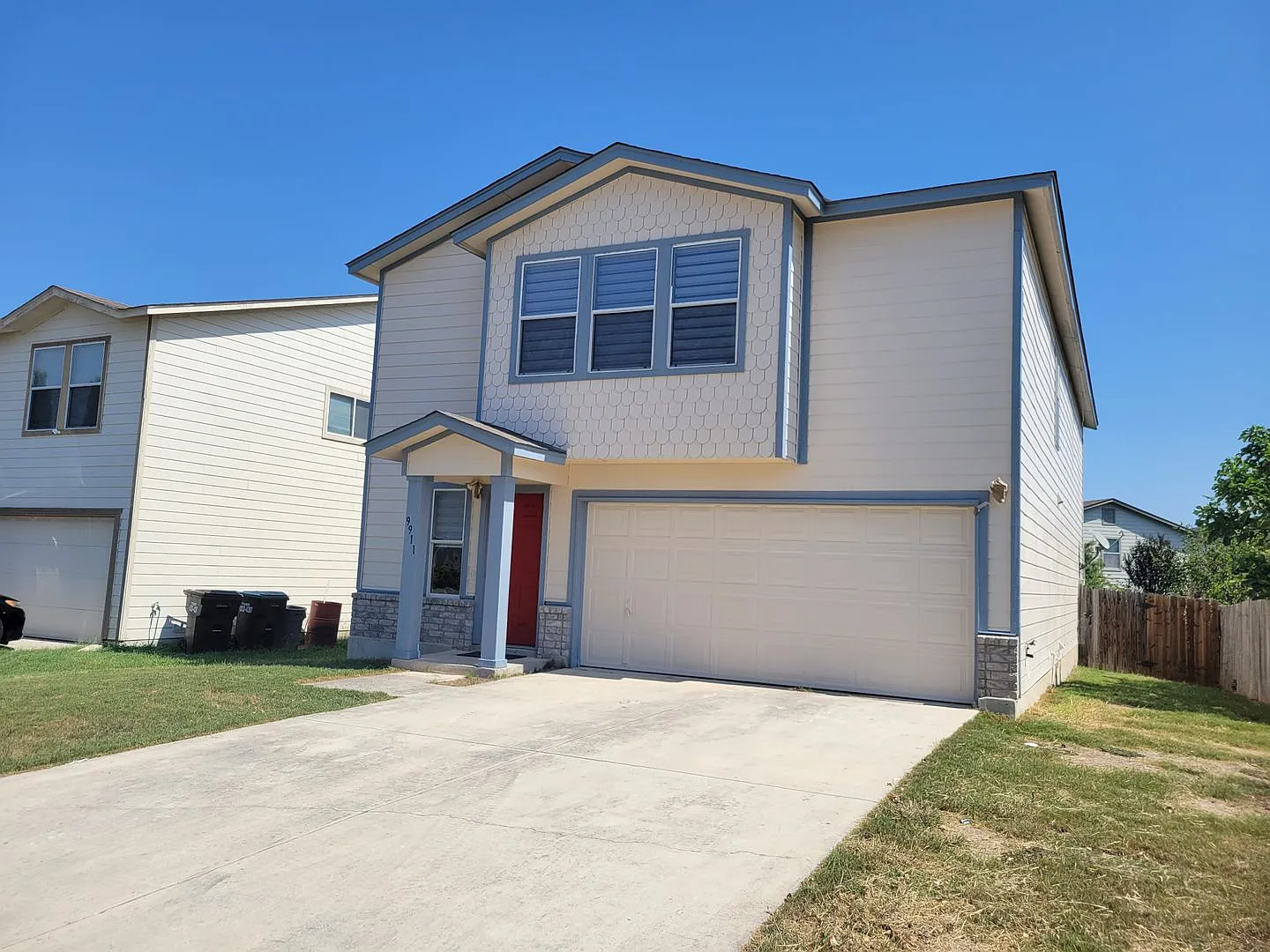 Spacious 4BR/3.5BA Home with TWO Primary Suites | W/D Included | in Amberwood Subdivision! — Photo 2