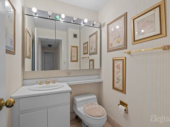 112-01 Queens Boulevard image 12 of 23