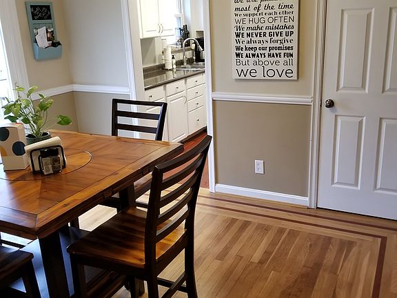 3rd image of 4211 Deepwood Ln