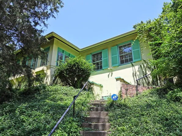 2921 Van Dyke Dr, Cincinnati, OH 45208