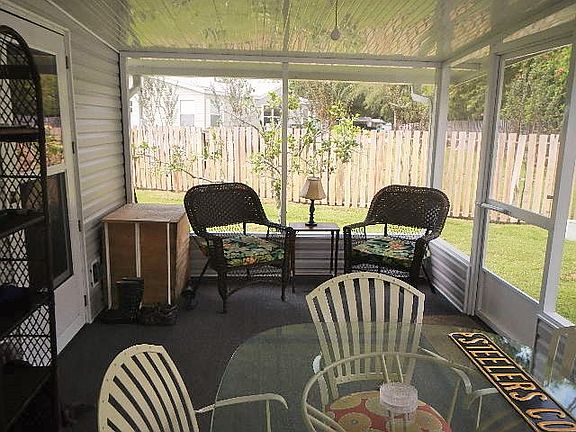 screened in porch