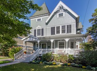 11 Clinton Ave, Maplewood, NJ 07040