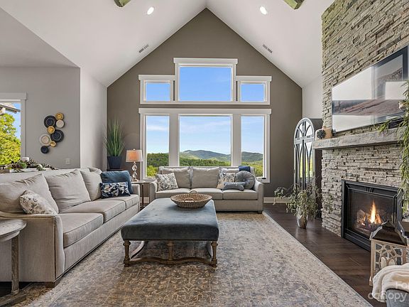 4th image of 888 Mills River Way