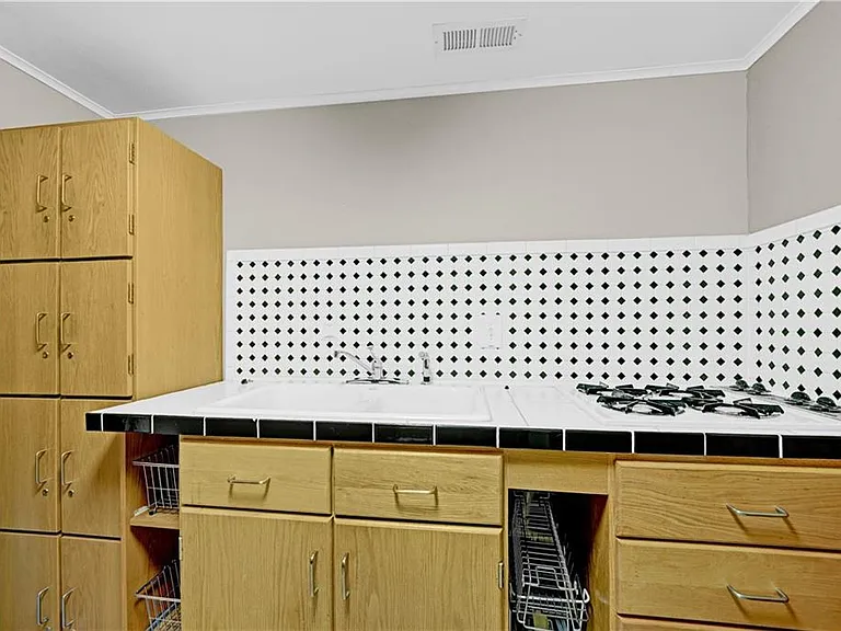 1566 Greyson Rdg — Photo 44