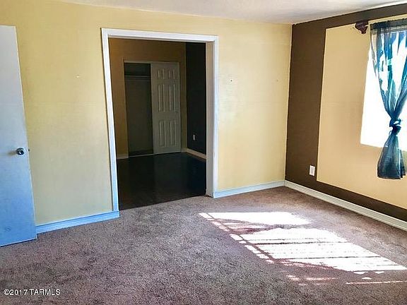 3rd image of 601 W Calle Siglo