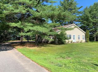 25 Park Dr, Topsham, ME 04086