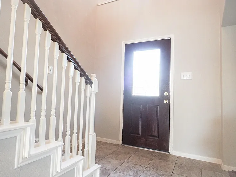 3638 Cottage Manor Ln — Photo 5