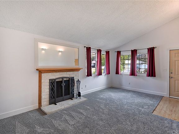 4th image of 24727 Airville Ave