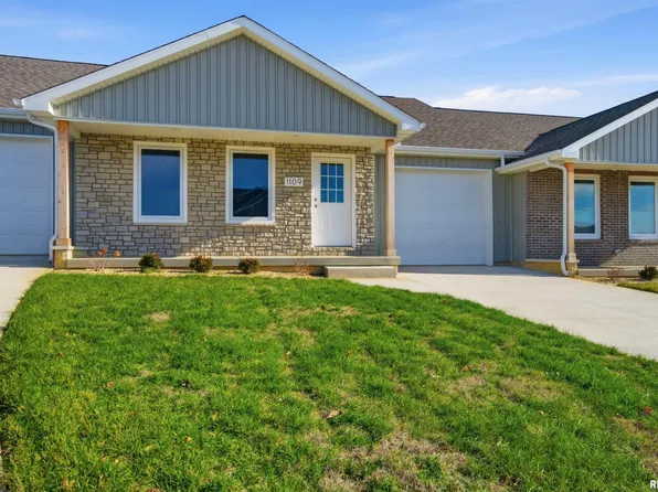 1109 Lawson St, Washington, IL 61571