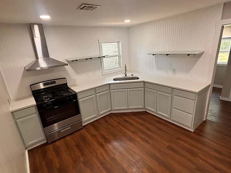 407 S 48th West Ave — Photo 12