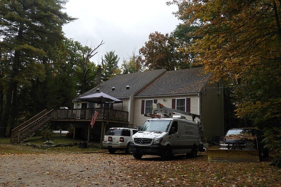 2nd image of 8 Sunset Ave
