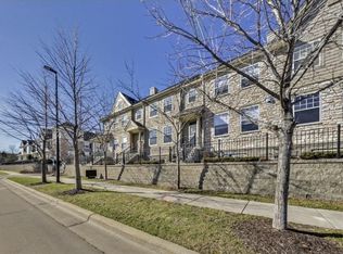 8374 Labont Way, Eden Prairie, MN 55344