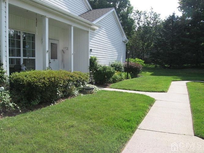 1st image of 482 Skylark Dr