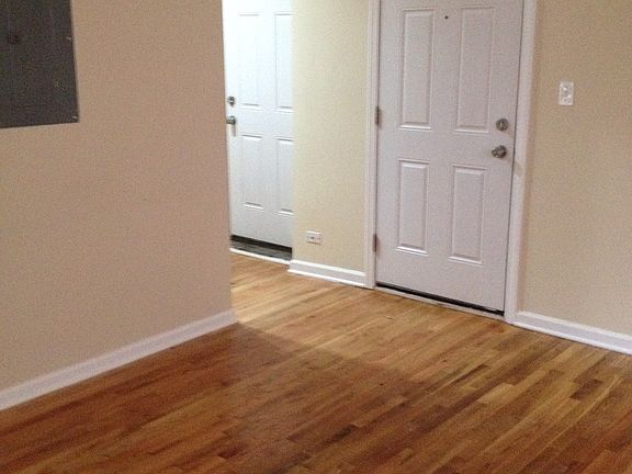 3rd image of 4718 N Bernard St APT 3W
