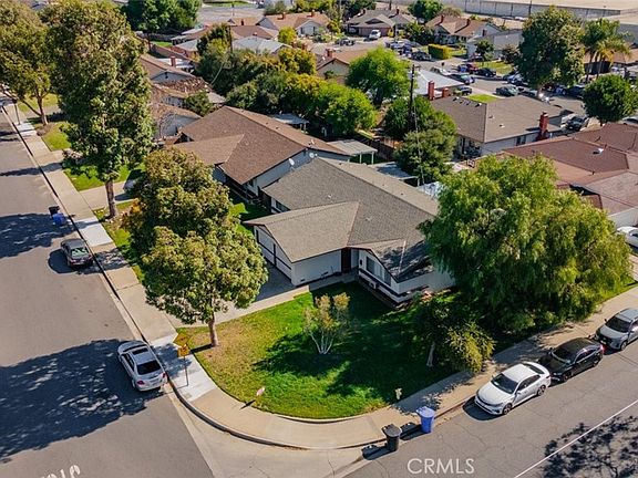 5th image of 1924 Bobolink Way