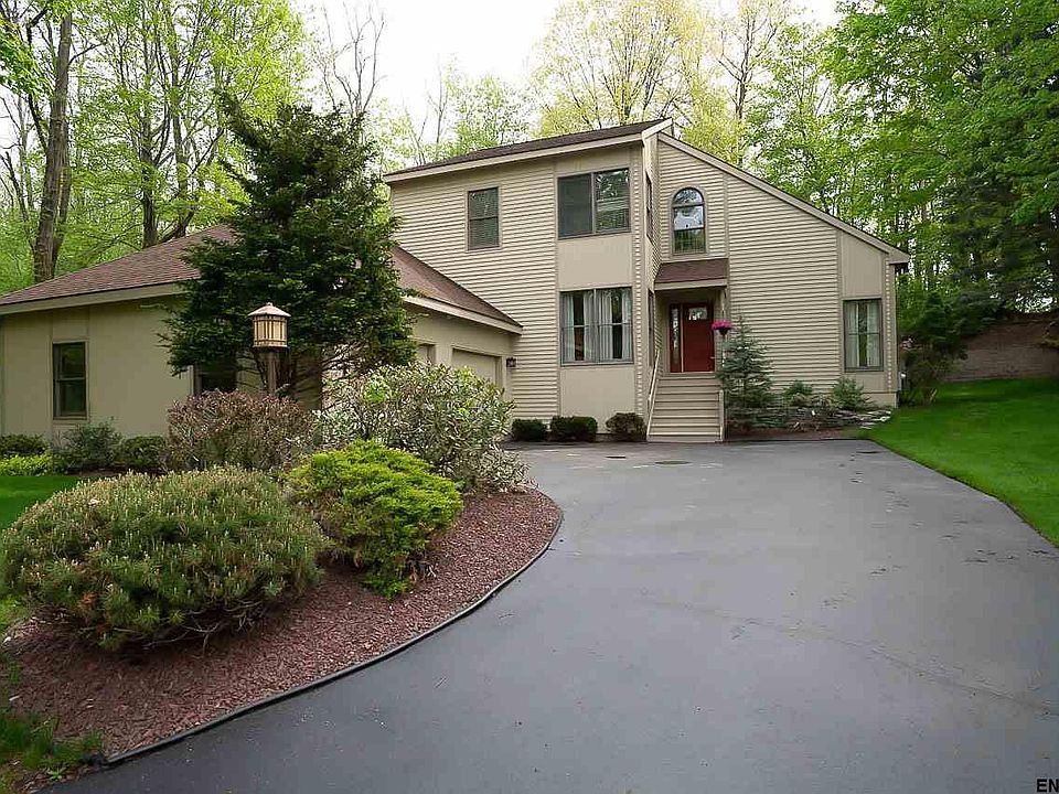 1st image of 19 Amity Pointe Ct