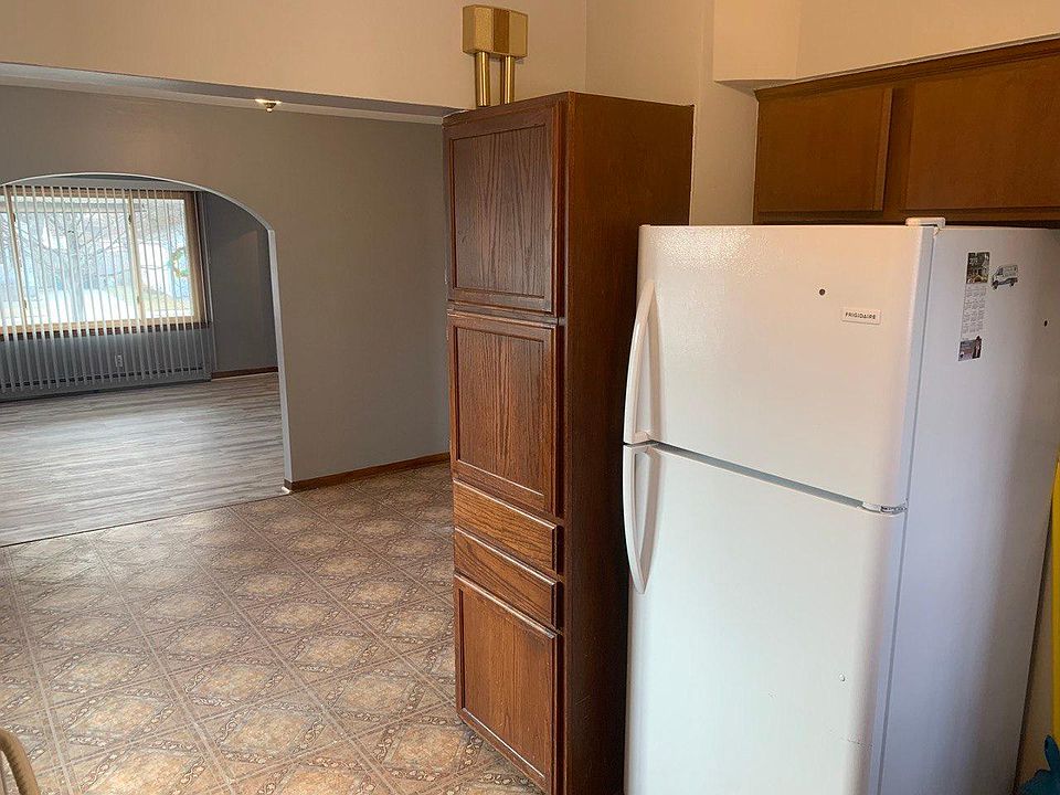 313 S Alexander Ave, photo 16