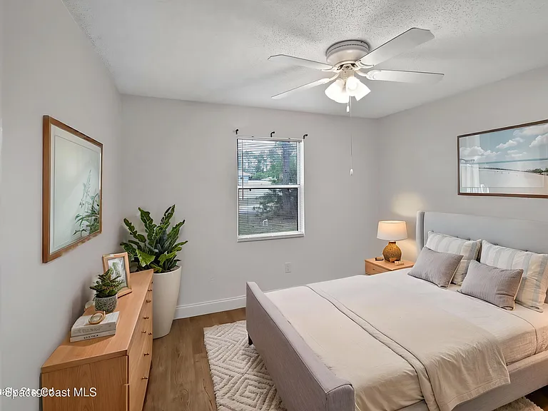 400 Calabria Ave SE — Photo 21